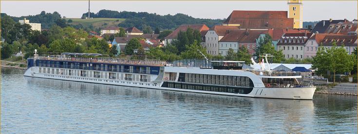 picture of river cruise ship